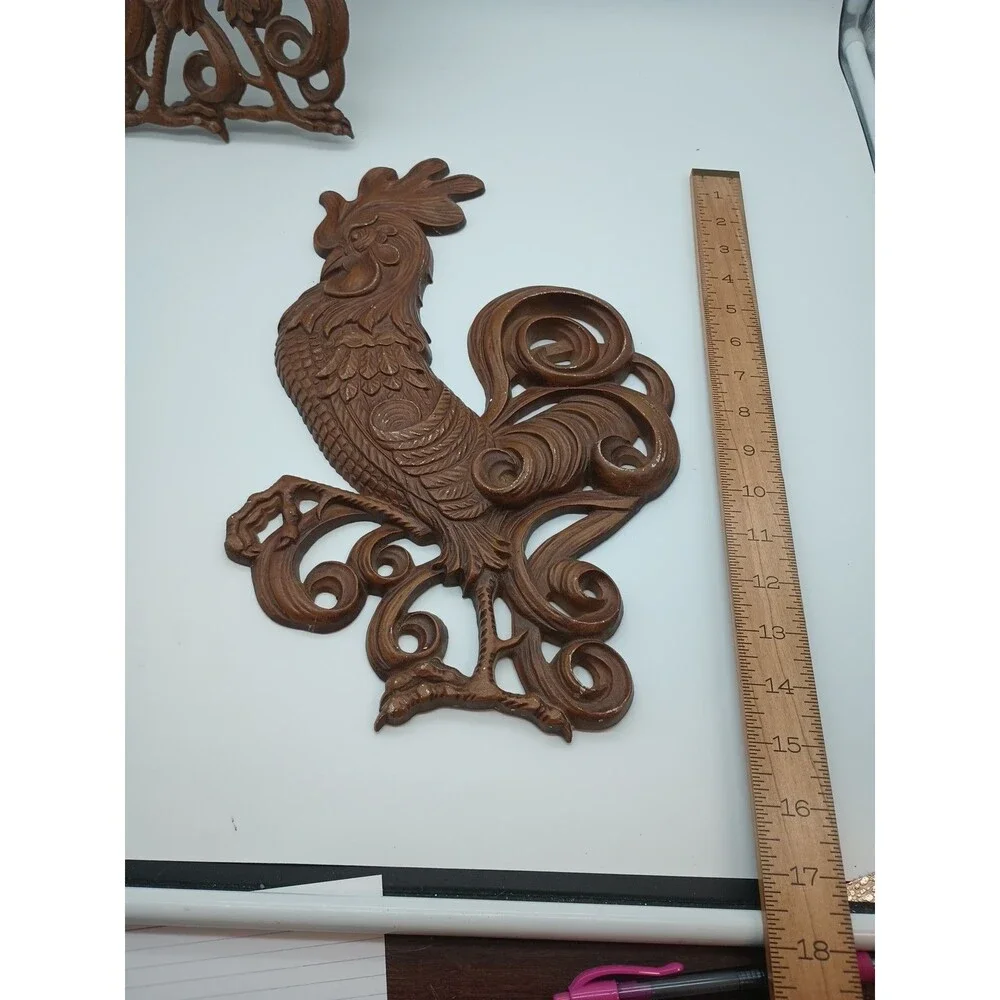 2 Vintage Sexton Cast Metal Roosters 14” X 8” Wall Plaques USA Country Chickens - Picture 7 of 11